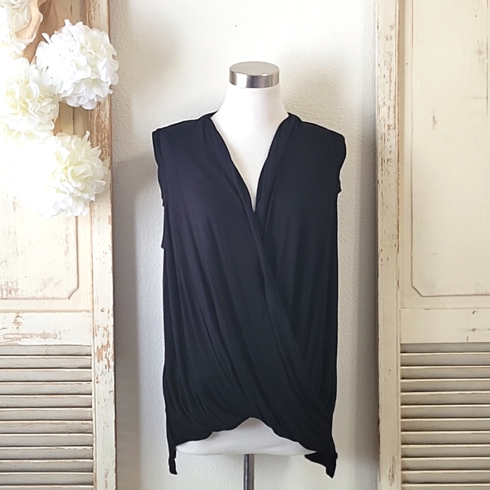 Anthropologie Akemi + Kin black sleeveless drape front blouse women's size small - Picture 3 of 13